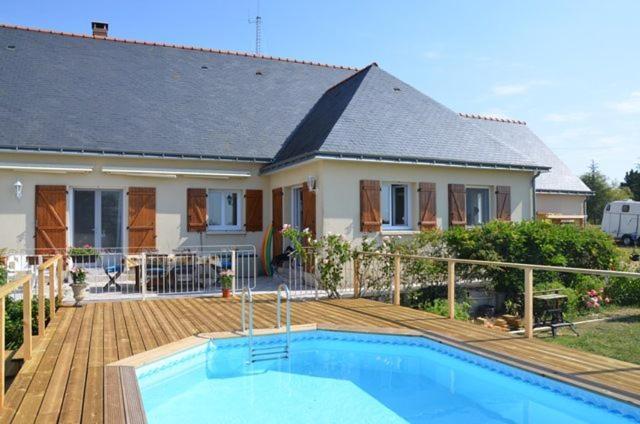 Les Petits Chenes Bed and Breakfast La Pellerine  Buitenkant foto
