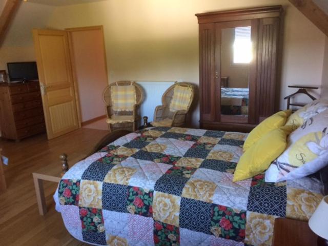 Les Petits Chenes Bed and Breakfast La Pellerine  Buitenkant foto